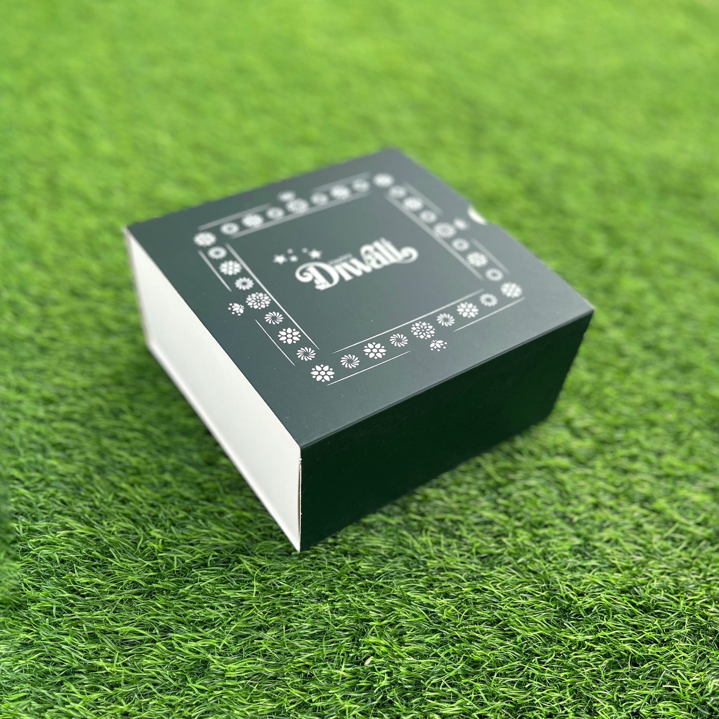 6 X 6 X 3.25 DIWALI 25 (SC) SLIDE BOX
