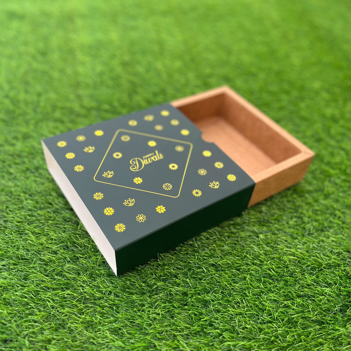 6 X 6 X 2 DIWALI 25 (G) SLIDE BOX