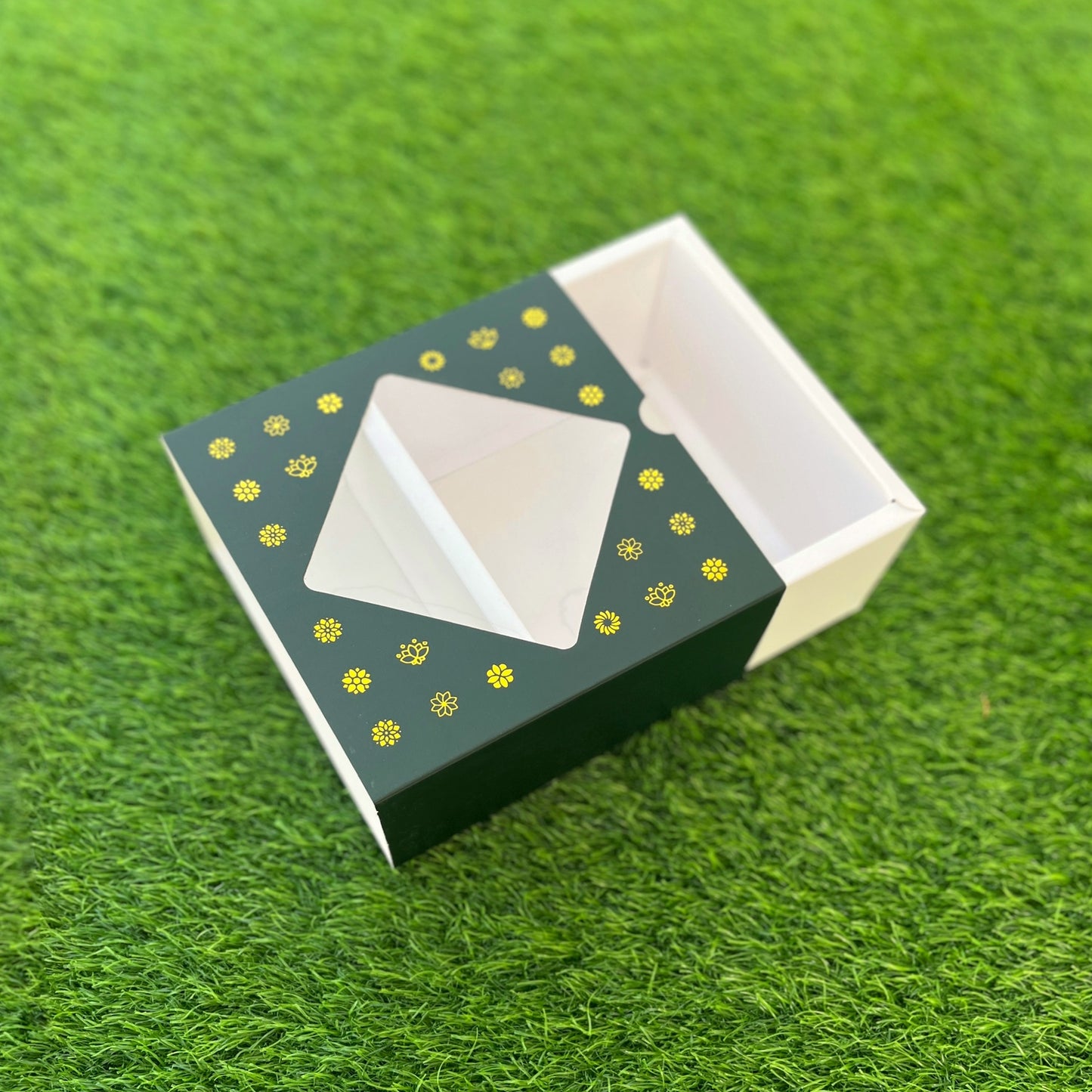 6 X 6 X 3.25 DIWALI 25 (G) SLIDE WINDOW BOX