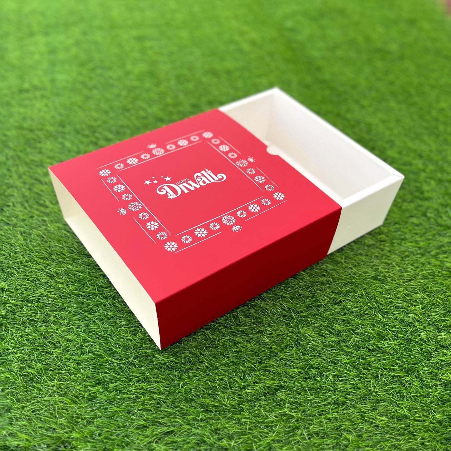 9 X 9 X 3.25 DIWALI 25 (SC) SLIDE BOX