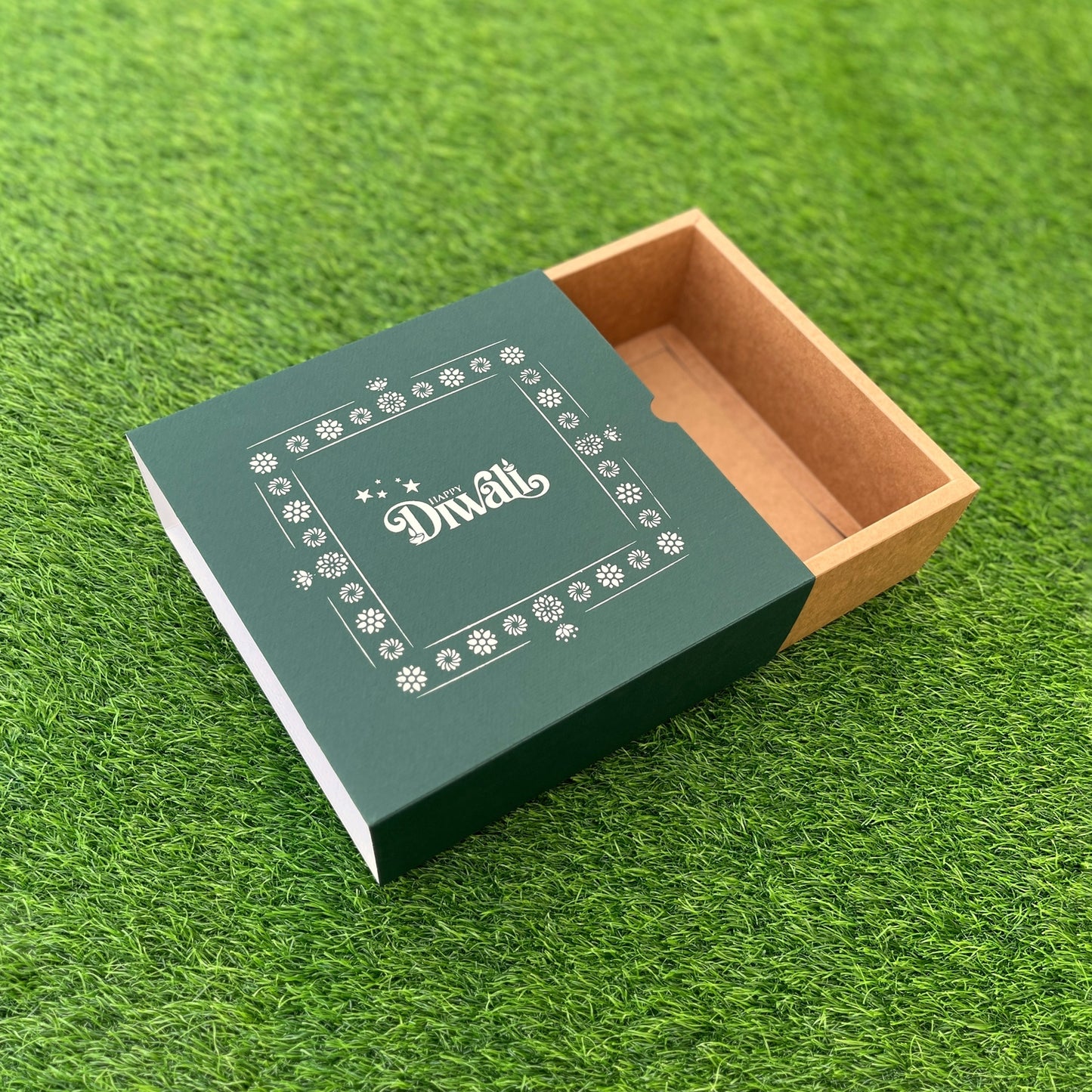 9 X 9 X 3.25 DIWALI 25 (SC) SLIDE BOX