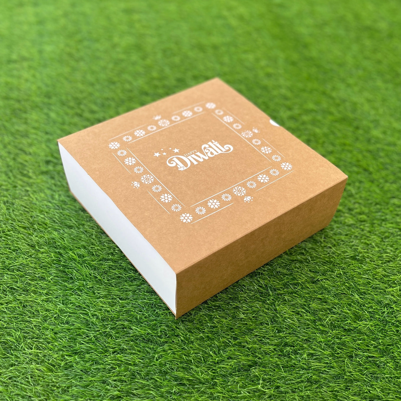 9 X 9 X 3.25 DIWALI 25 (SC) SLIDE BOX