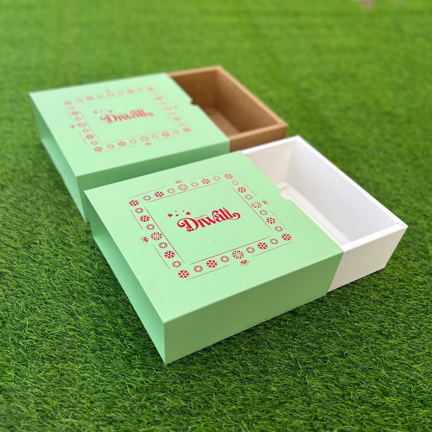 9 X 9 X 3.25 DIWALI 25 (SC) SLIDE BOX