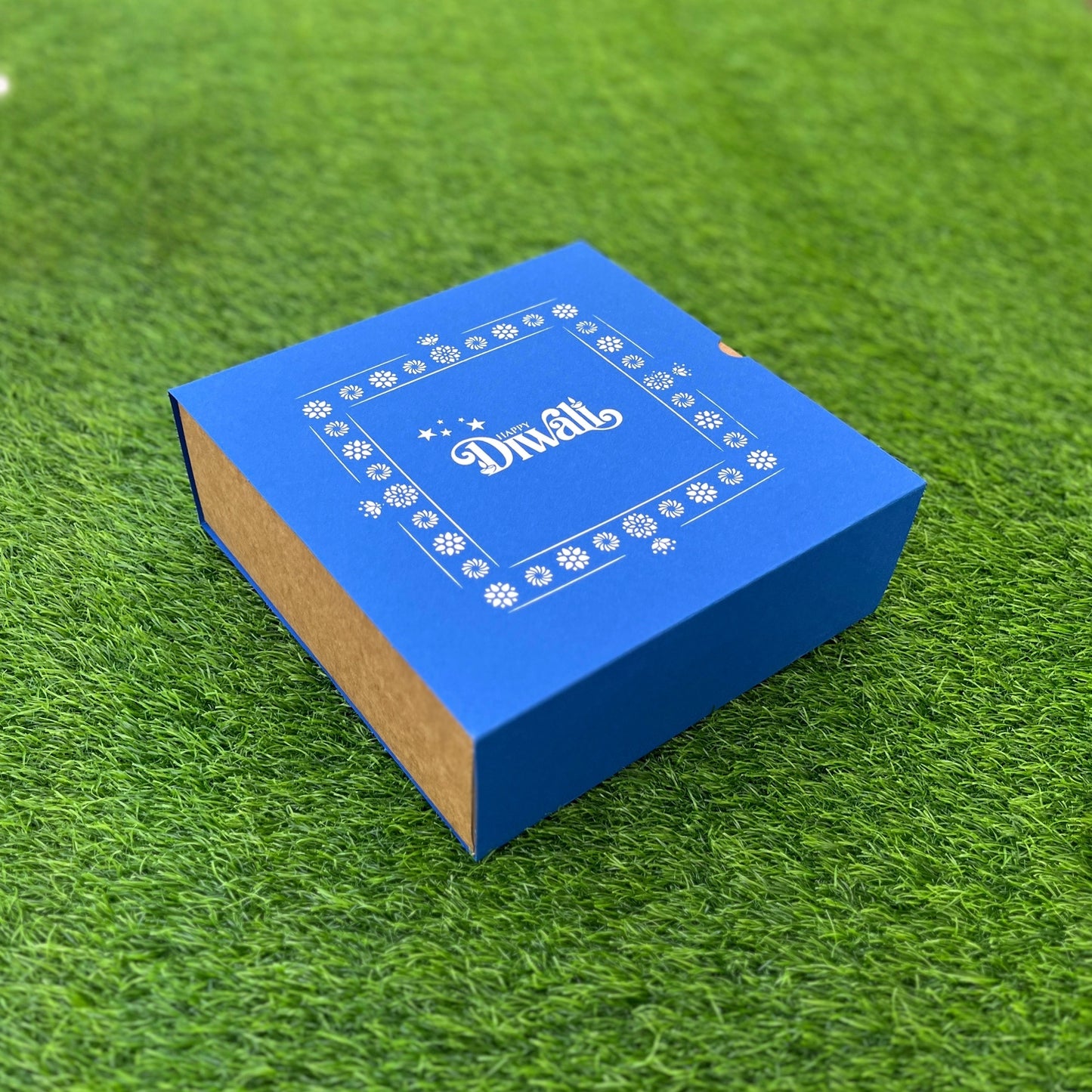 9 X 9 X 3.25 DIWALI 25 (SC) SLIDE BOX