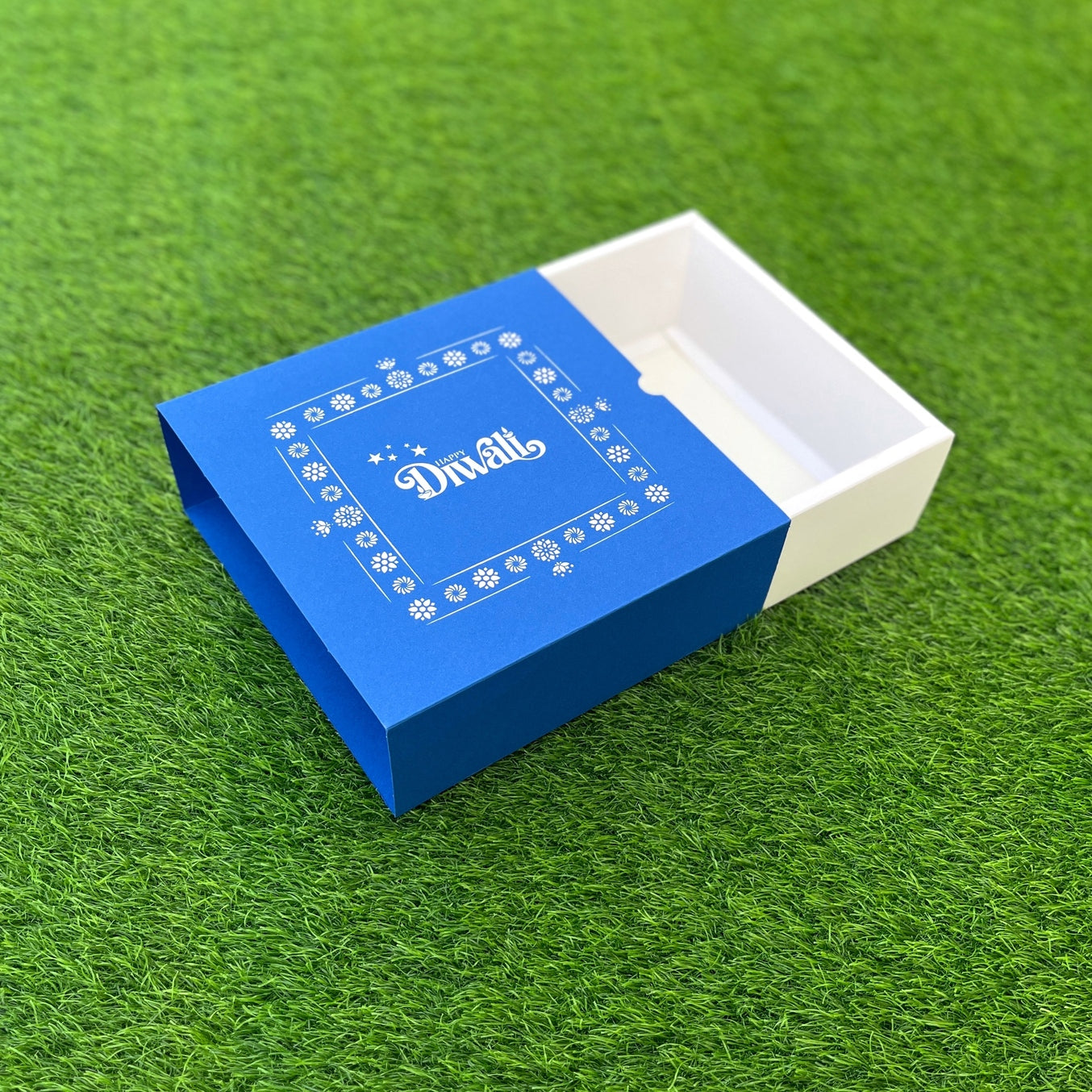 9 X 9 X 3.25 DIWALI 25 (SC) SLIDE BOX