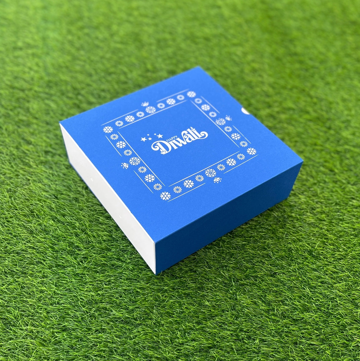 9 X 9 X 3.25 DIWALI 25 (SC) SLIDE BOX