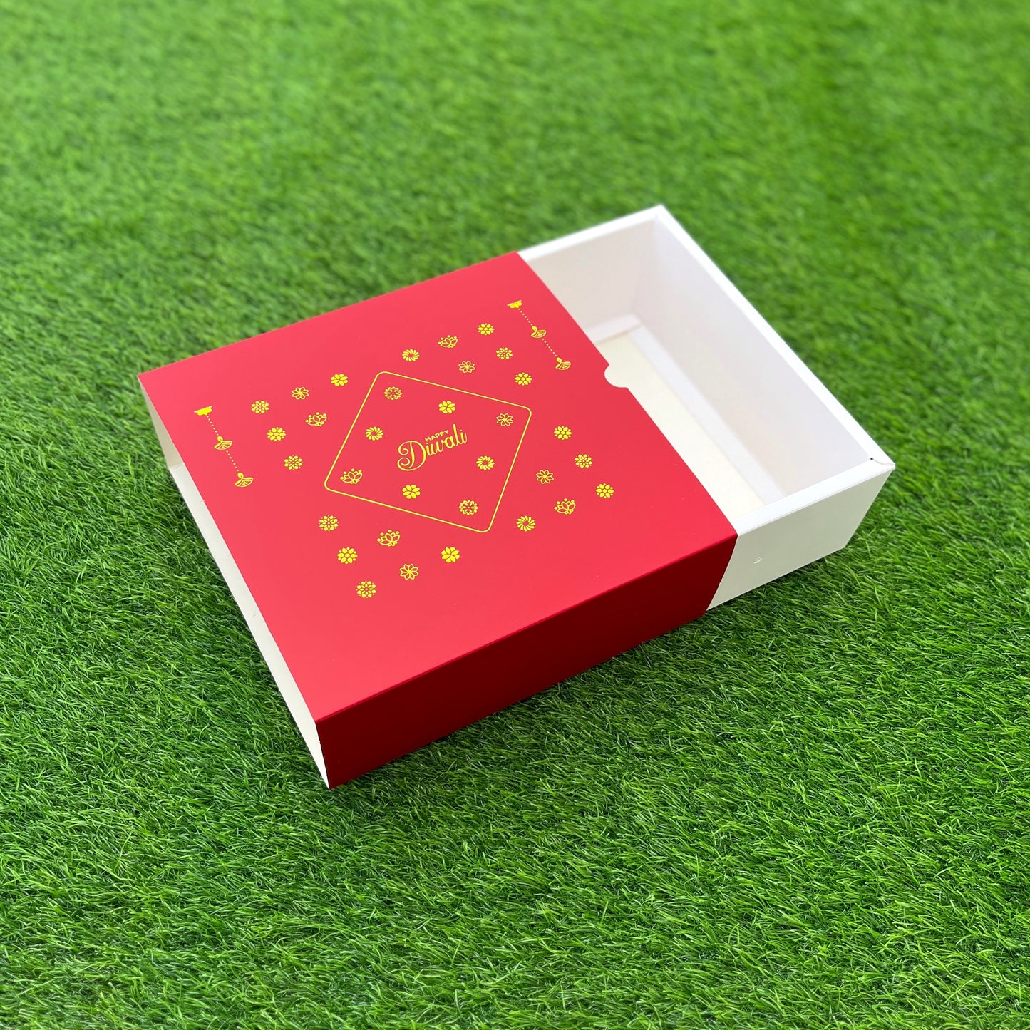9 X 9 X 3.25 DIWALI 25 (G) SLIDE BOX