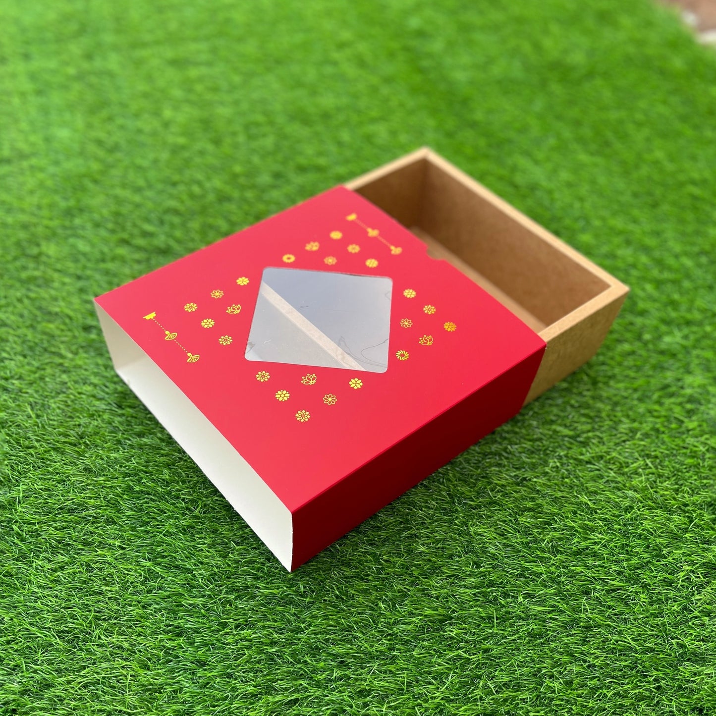 9 X 9 X 3.25 DIWALI 25 (G) SLIDE WINDOW BOX