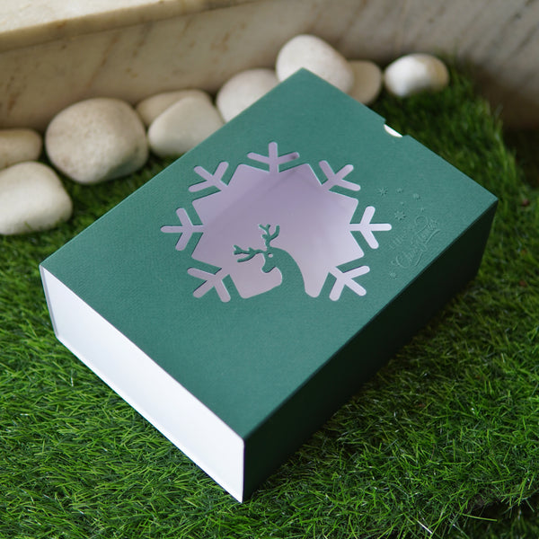 FESTIVE SLIDE BOX (9 X 6 X 3.25) REINDEER WINDOW
