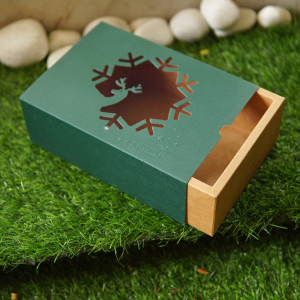 FESTIVE SLIDE BOX (9 X 6 X 3.25) REINDEER WINDOW