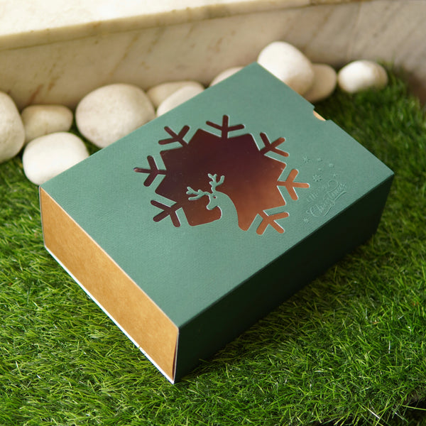 FESTIVE SLIDE BOX (9 X 6 X 3.25) REINDEER WINDOW