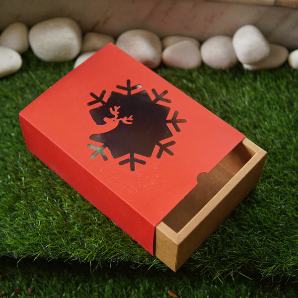 FESTIVE SLIDE BOX (9 X 6 X 3.25) REINDEER WINDOW