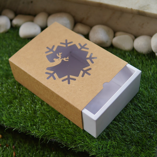 FESTIVE SLIDE BOX (9 X 6 X 3.25) REINDEER WINDOW