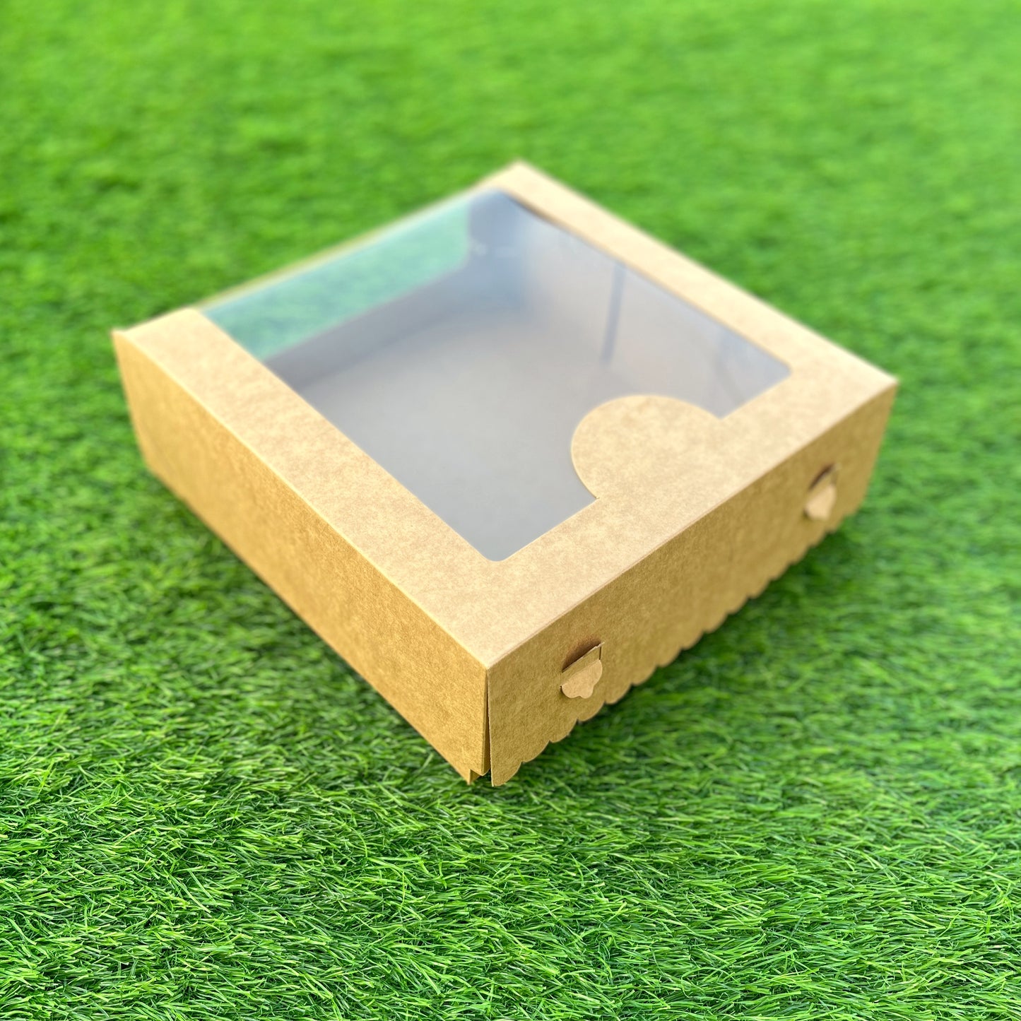 9 PC CUPCAKE WINDOW BOX