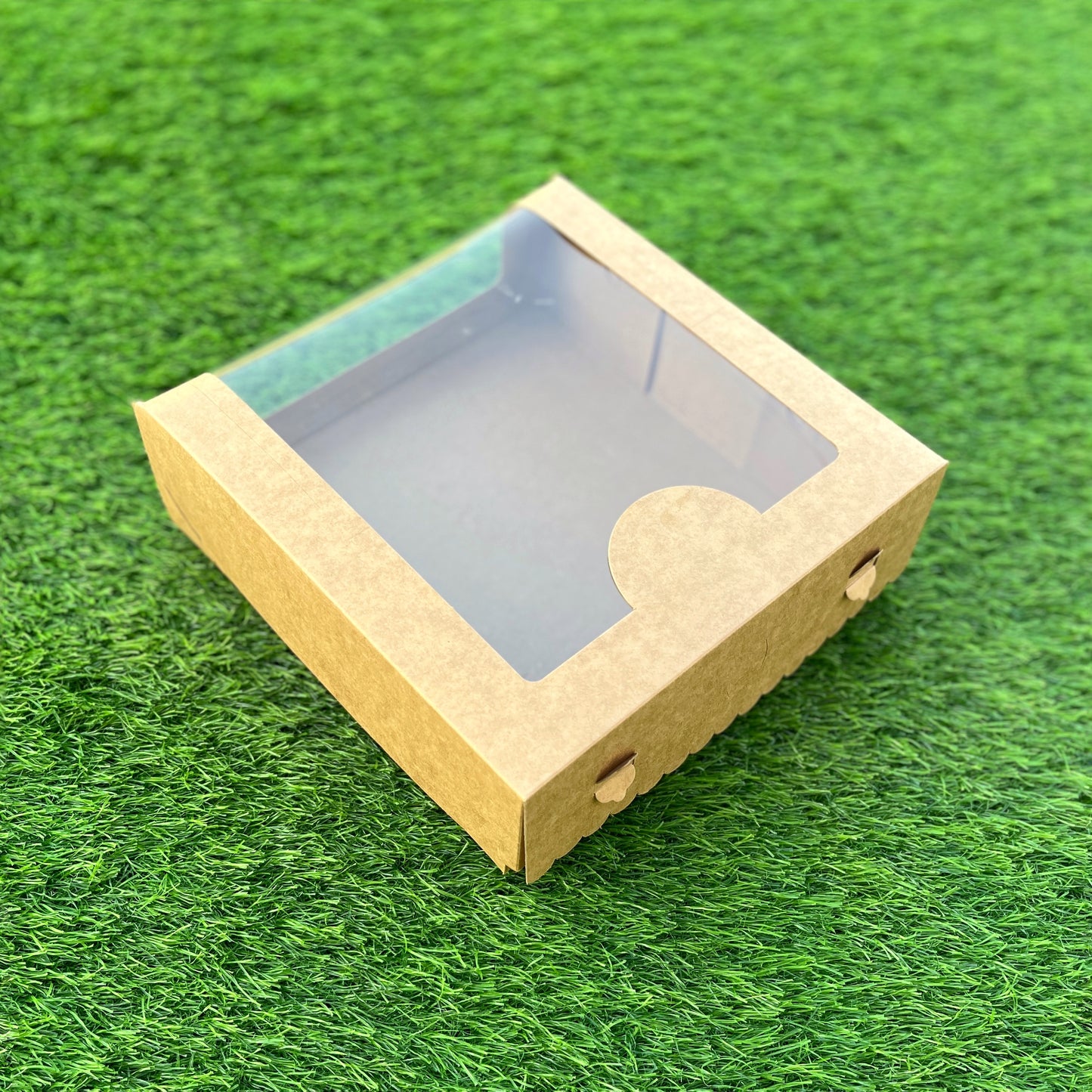 9 PC CUPCAKE WINDOW BOX