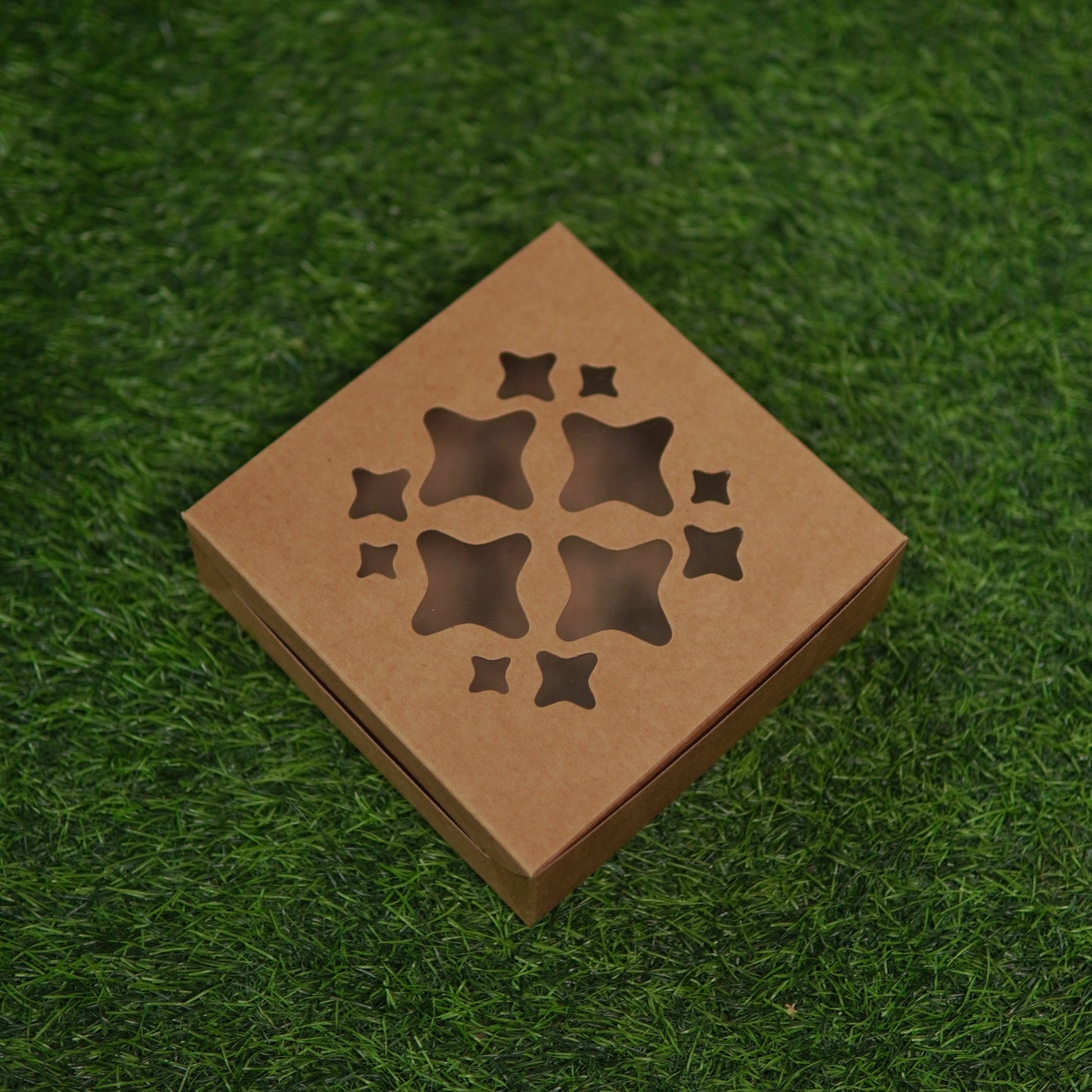 4 PC BROWNIE STAR WINDOW BOX