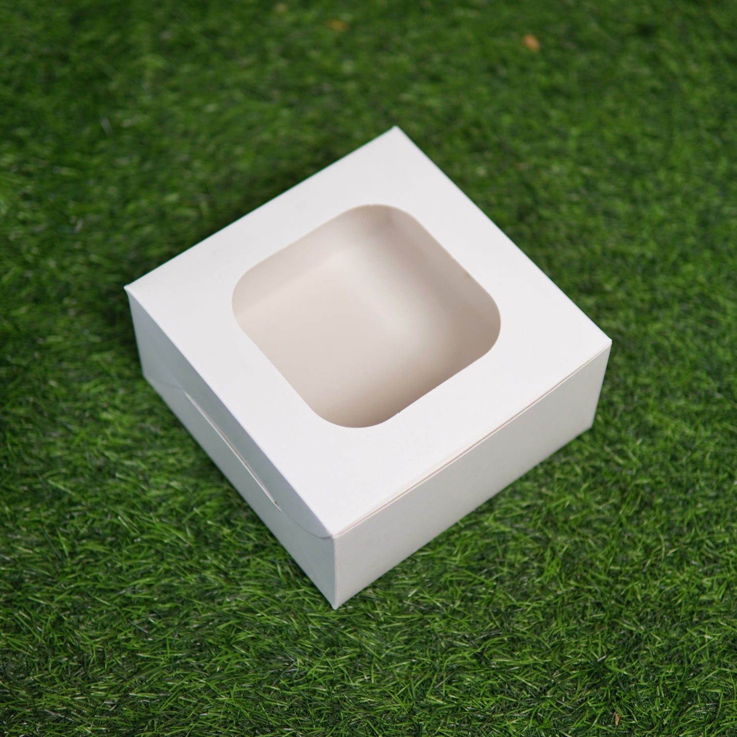 4 PC CUPCAKE WINDOW BOX