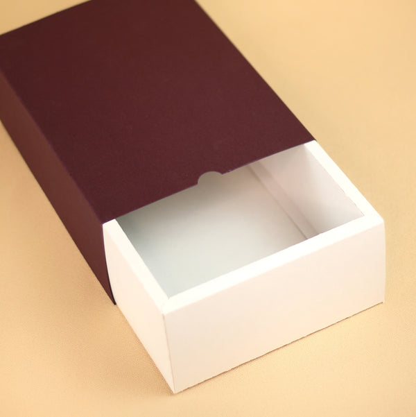 FESTIVE SLIDE BOX (9 X 6 X 3.5)