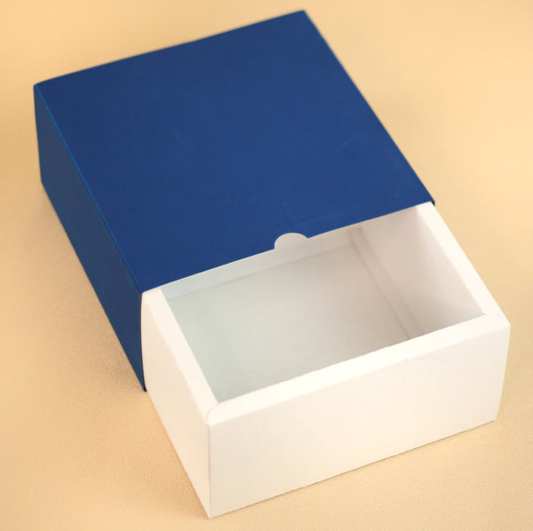 FESTIVE SLIDE BOX (6 X 6 X 3.5)