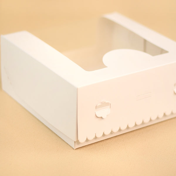 SHORT CAKE WINDOW BOX