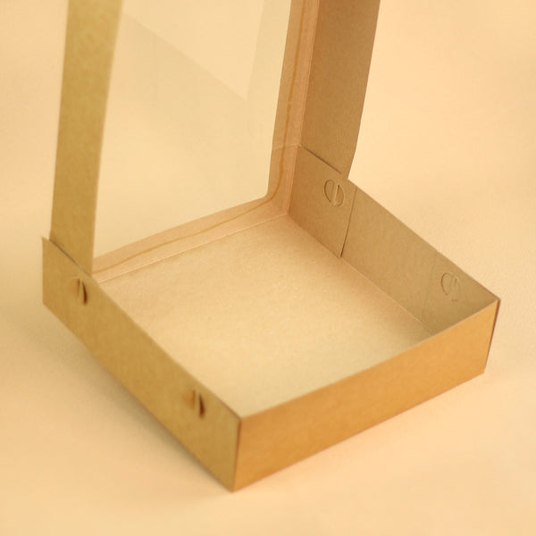 SHORT CAKE WINDOW BOX