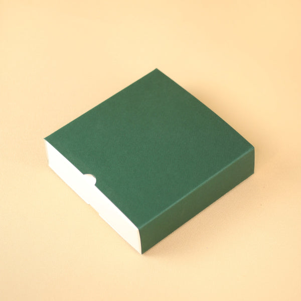 FESTIVE SLIDE BOX (6 X 6 X 2)
