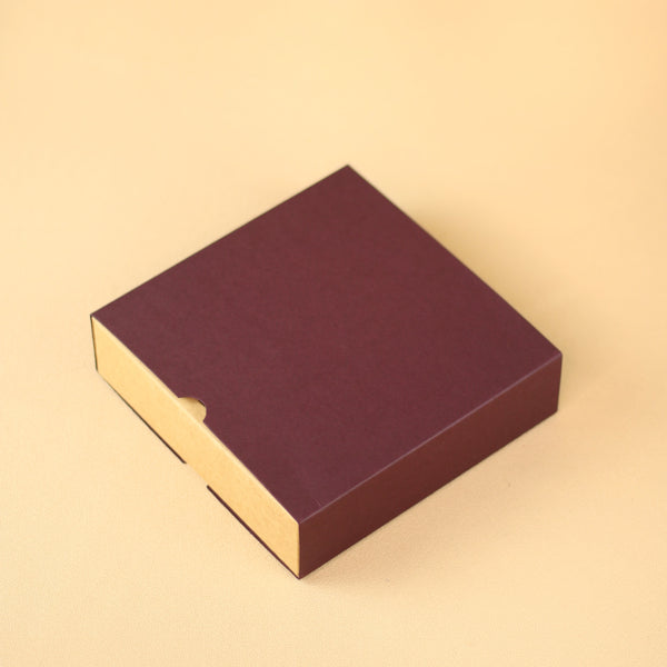 FESTIVE SLIDE BOX (6 X 6 X 2)