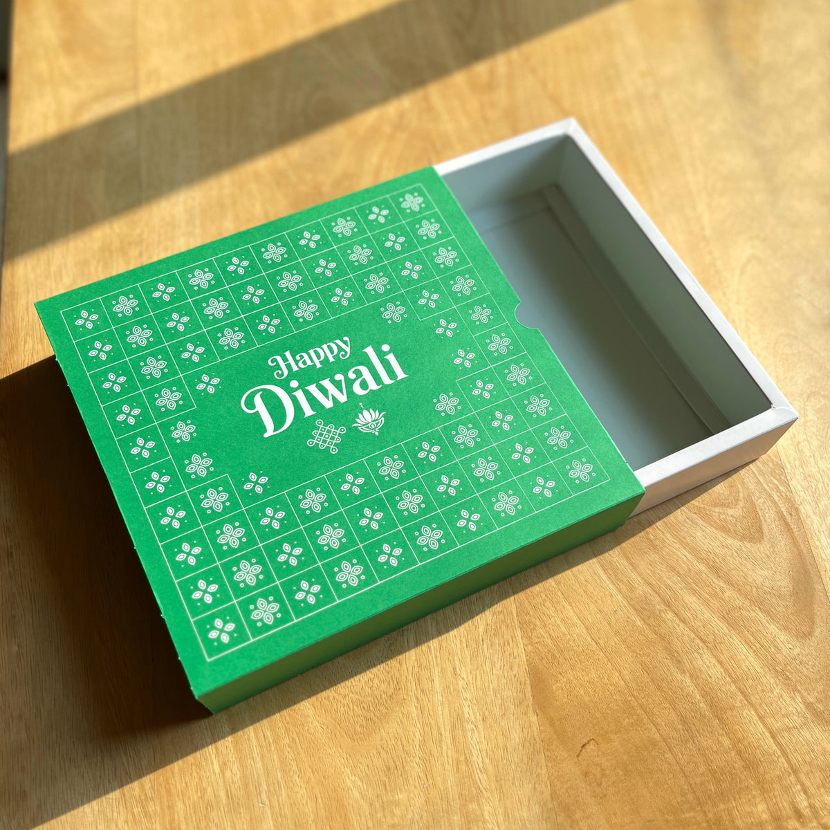 9 X 9 X 2 DIWALI 26 (SC) SLIDE BOX