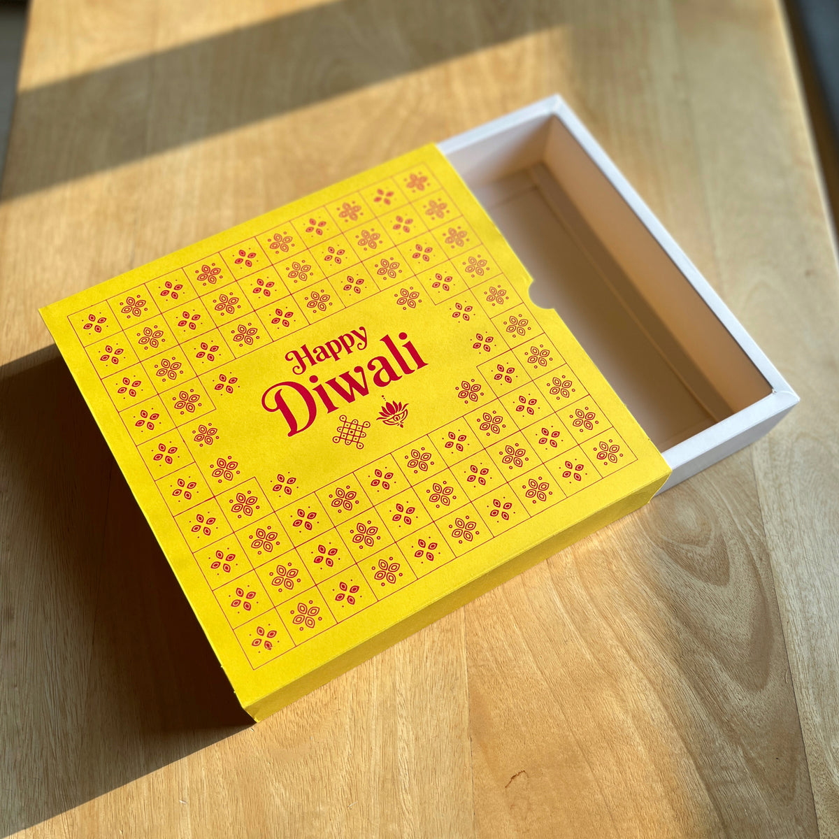 9 X 9 X 2 DIWALI 26 (SC) SLIDE BOX