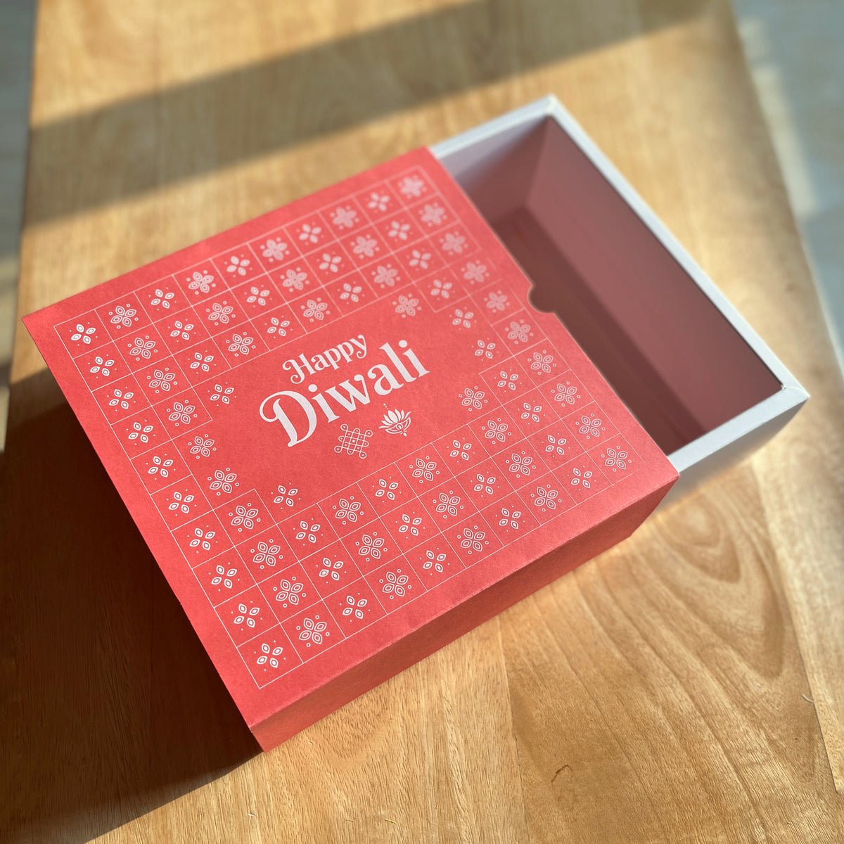 9 X 9 X 3.25 DIWALI 26 (SC) SLIDE BOX