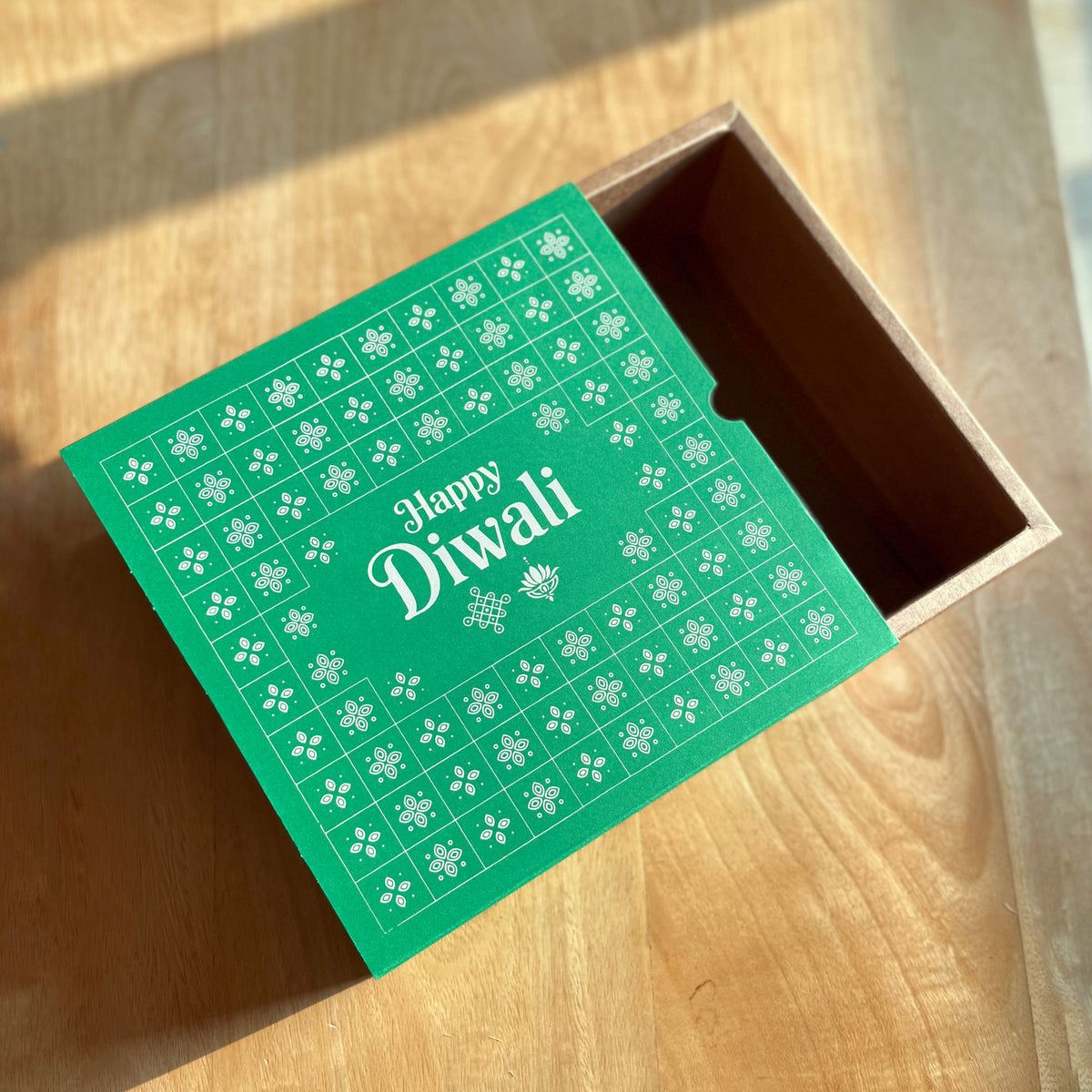 9 X 9 X 3.25 DIWALI 26 (SC) SLIDE BOX