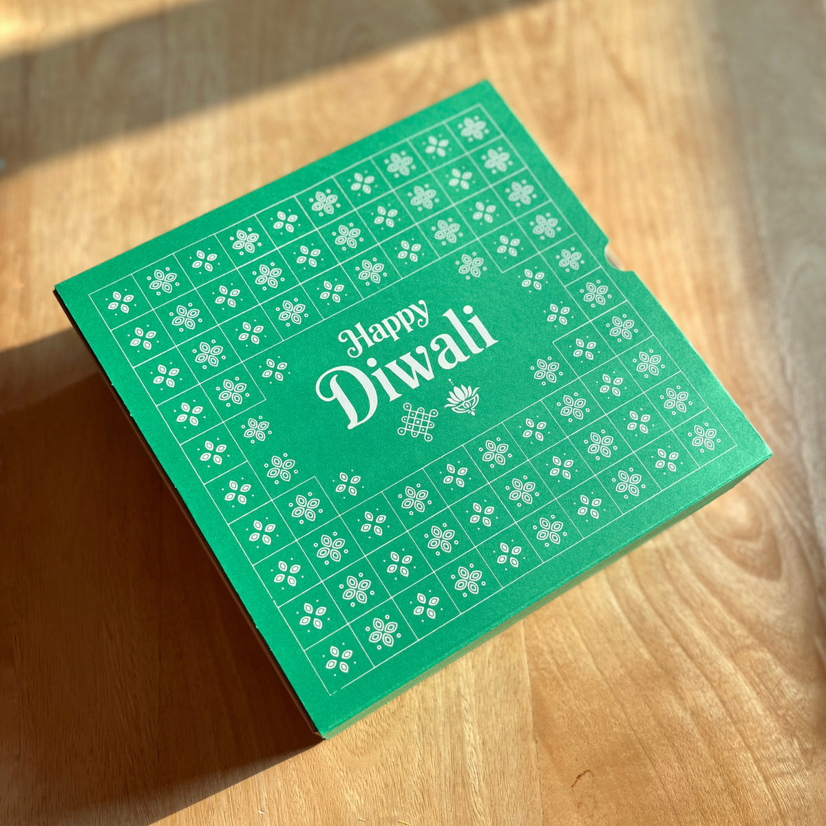9 X 9 X 3.25 DIWALI 26 (SC) SLIDE BOX