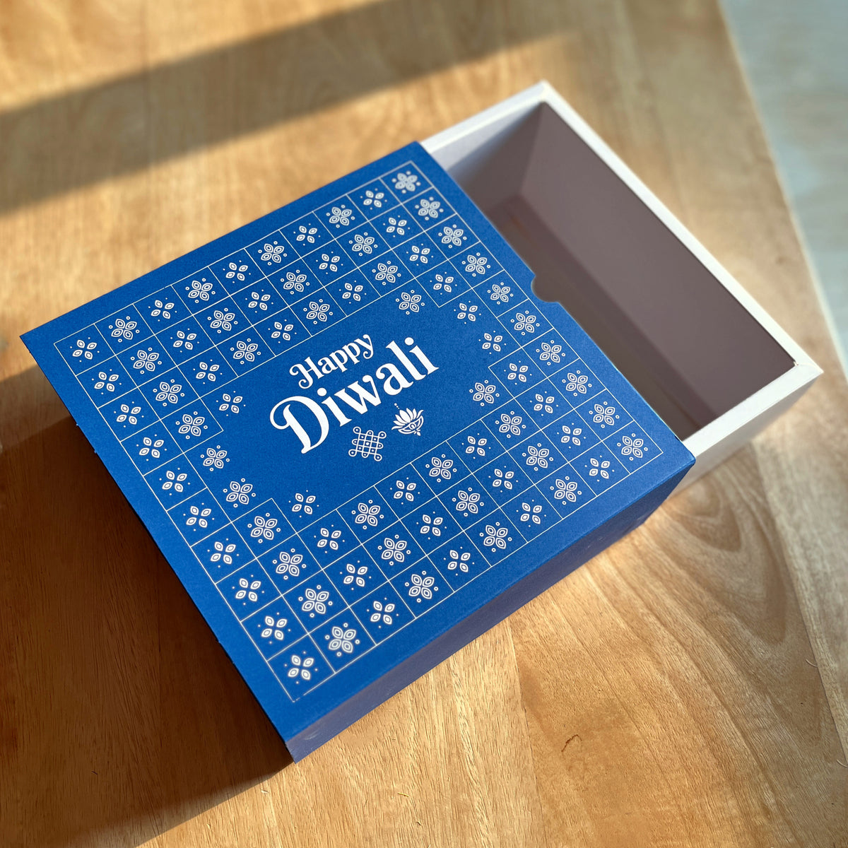 9 X 9 X 3.25 DIWALI 26 (SC) SLIDE BOX