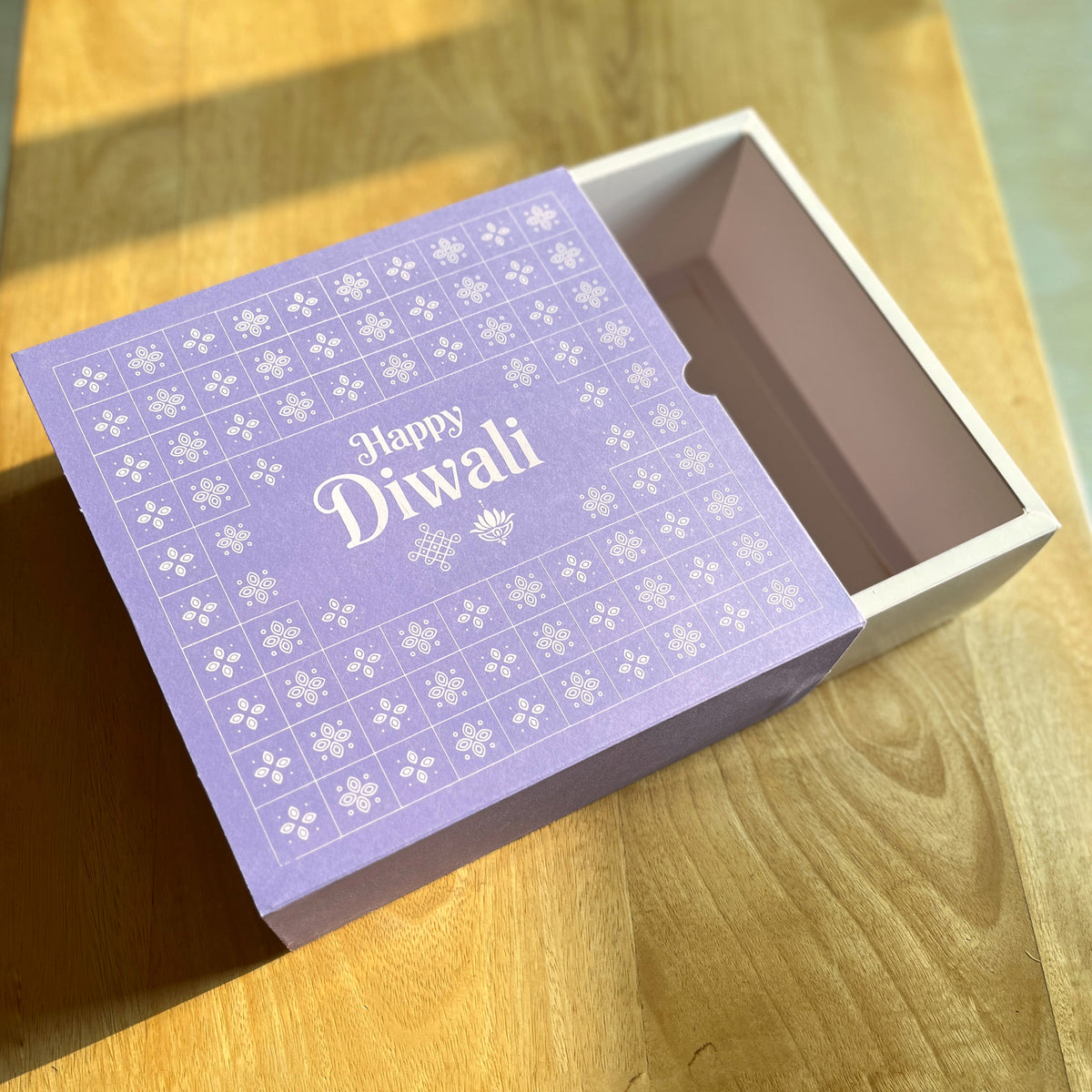 9 X 9 X 3.25 DIWALI 26 (SC) SLIDE BOX