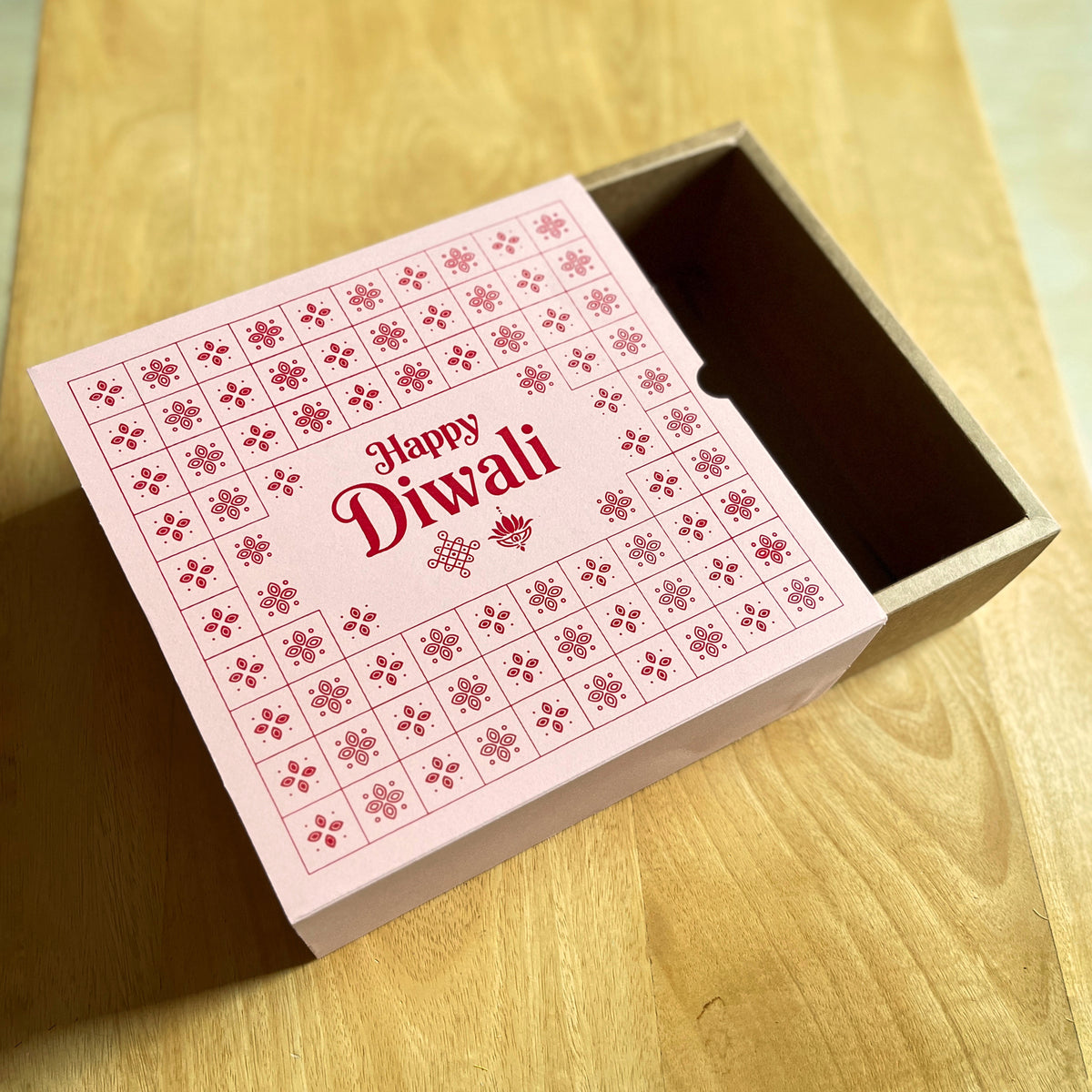 9 X 9 X 3.25 DIWALI 26 (SC) SLIDE BOX