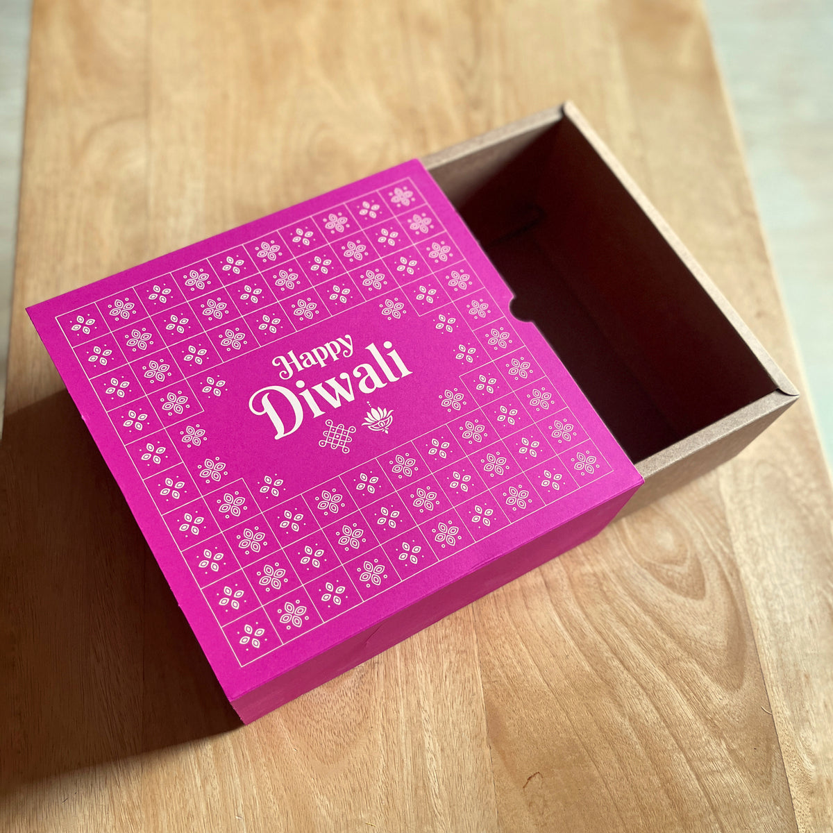 9 X 9 X 3.25 DIWALI 26 (SC) SLIDE BOX