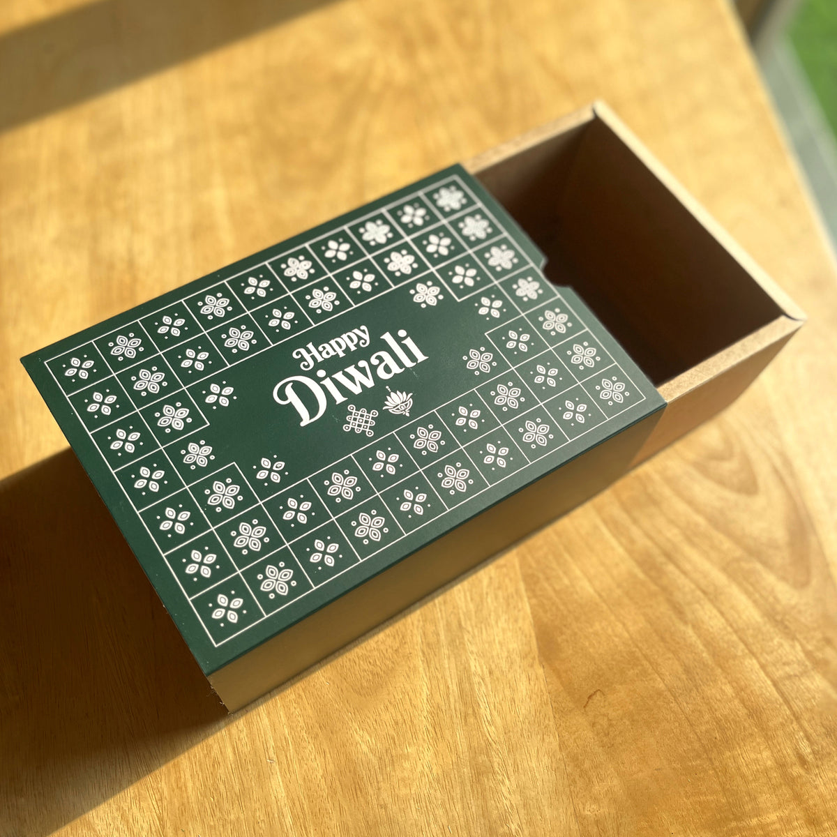 9 X 6 X 3.25 DIWALI 26 (SC) SLIDE BOX
