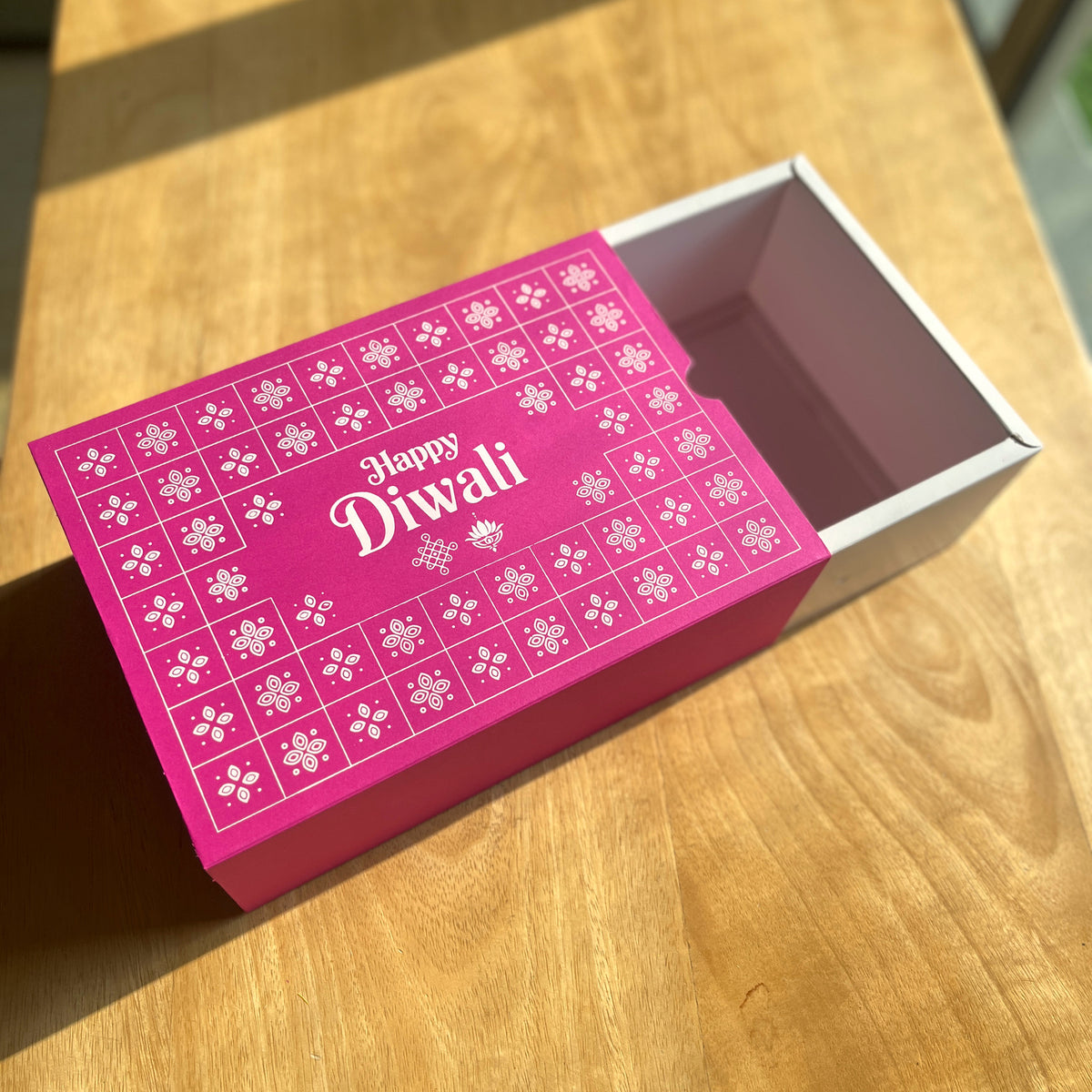 9 X 6 X 3.25 DIWALI 26 (SC) SLIDE BOX