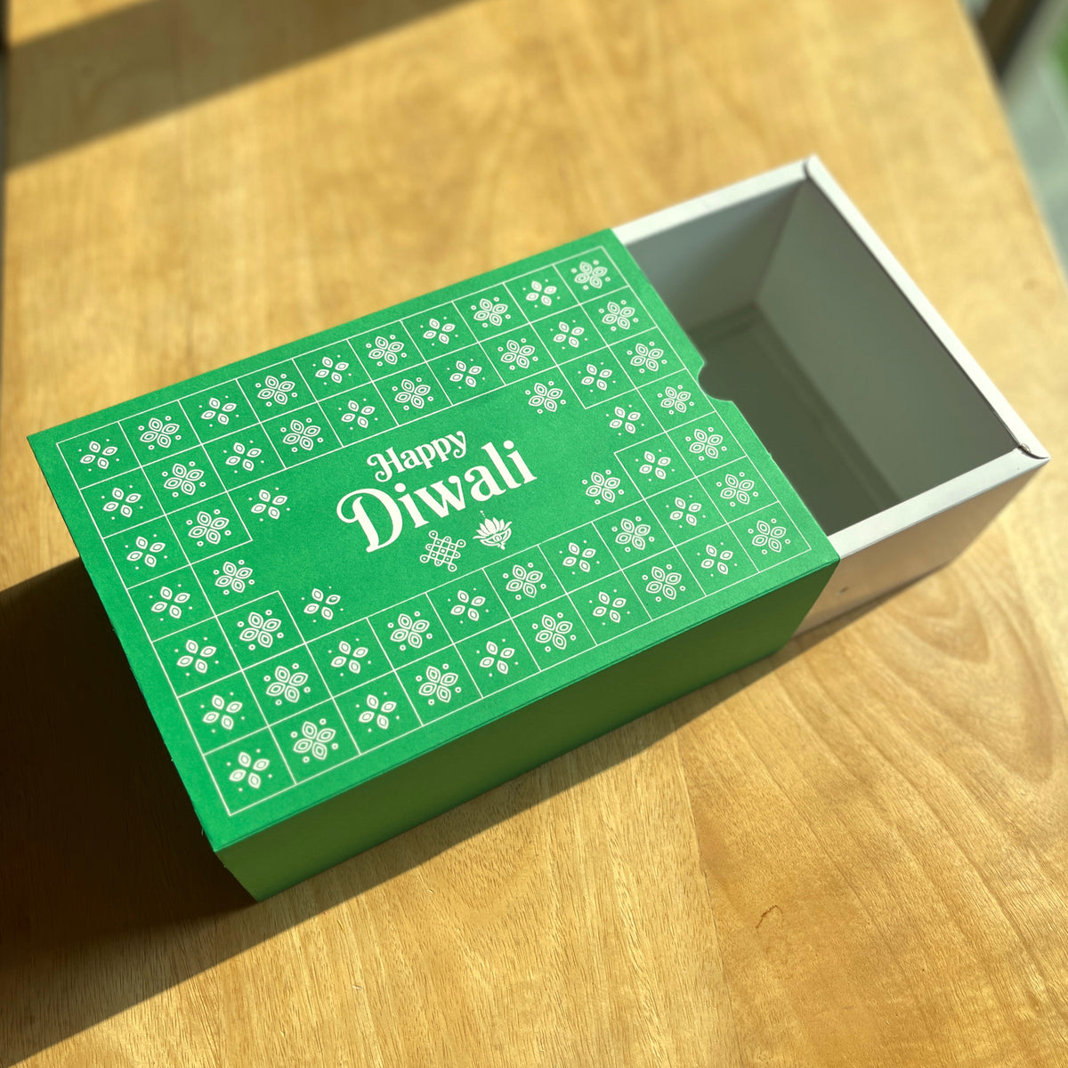 9 X 6 X 3.25 DIWALI 26 (SC) SLIDE BOX