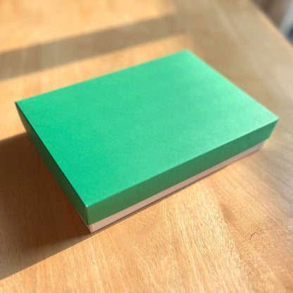 9 X 6 X 2 FESTIVE TP BOX