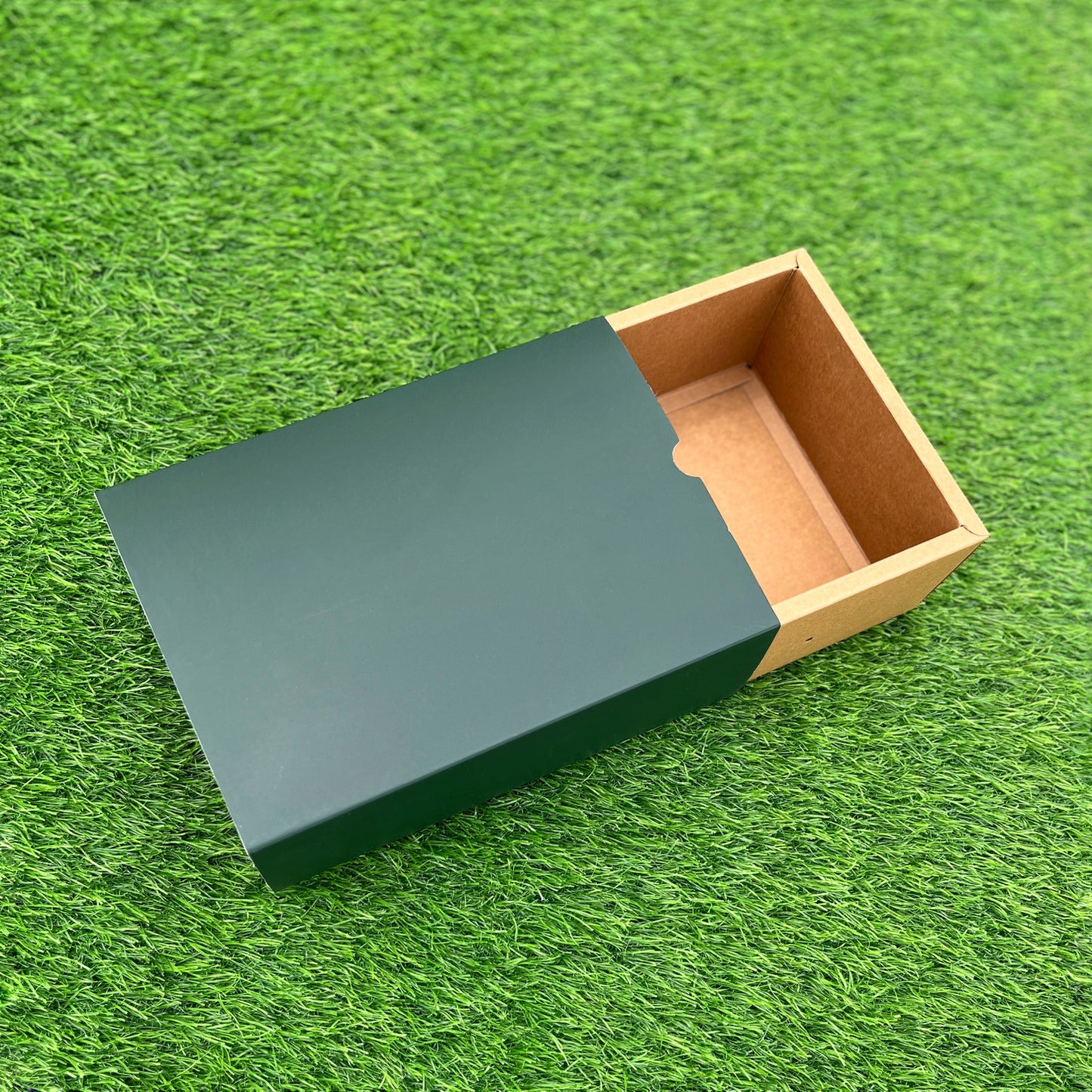 FESTIVE SLIDE BOX (9 X 6 X 3.25)