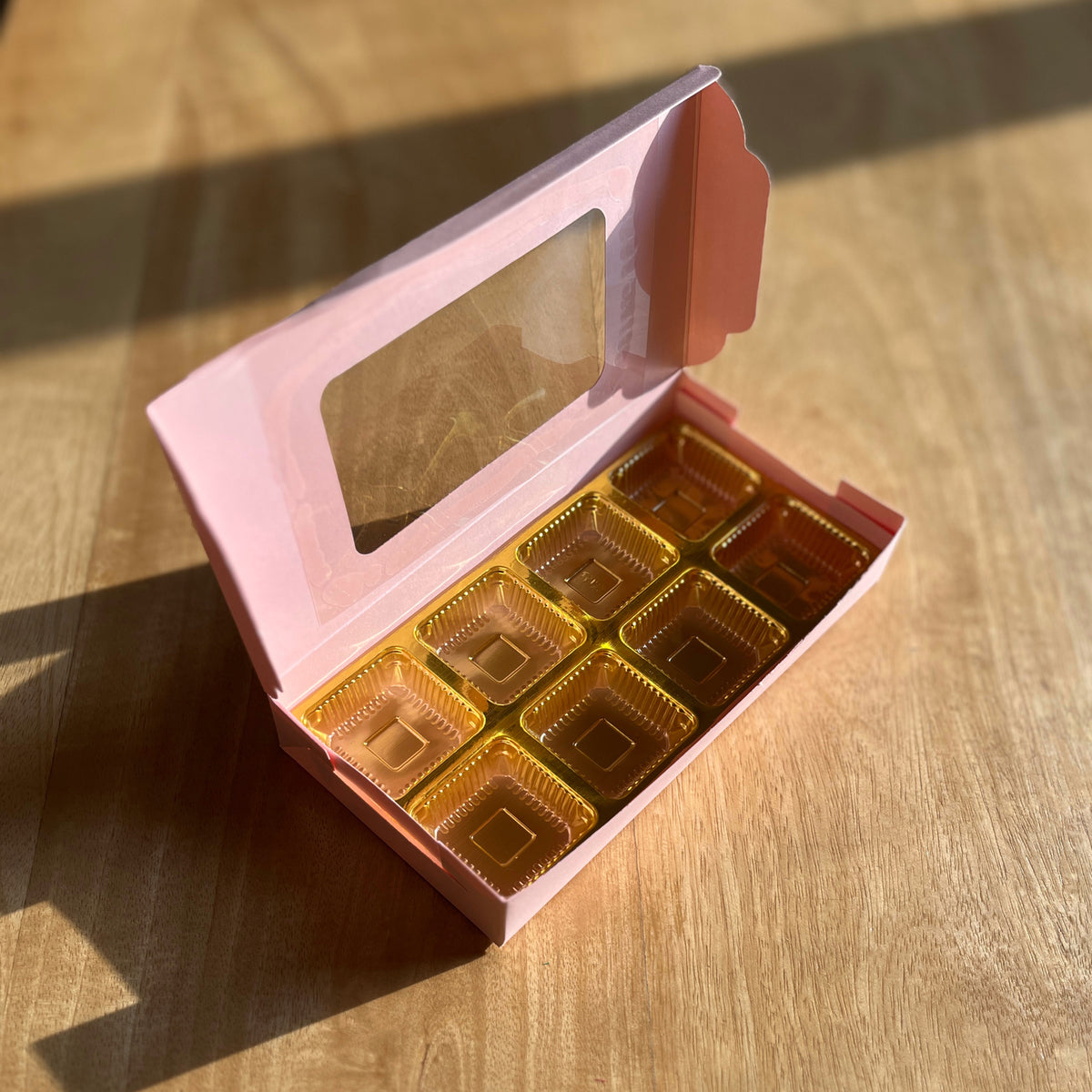 8 PC CHOCOLATE WINDOW BOX