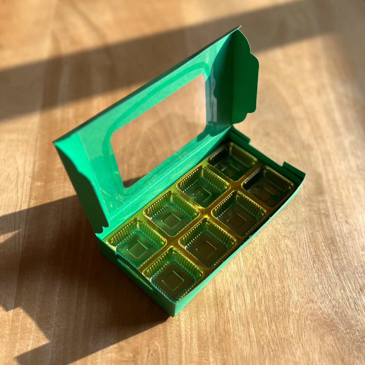 8 PC CHOCOLATE WINDOW BOX