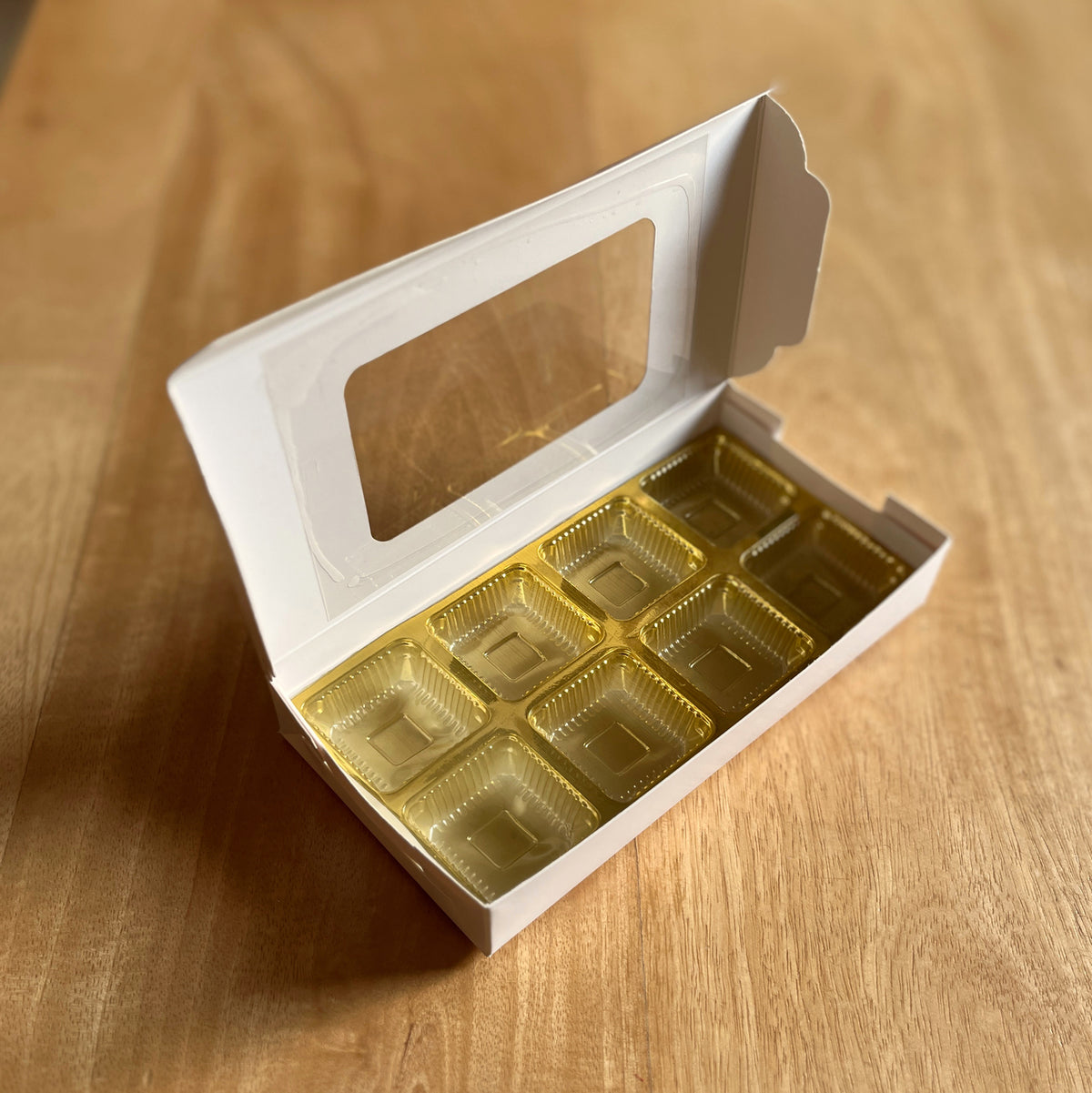 8 PC CHOCOLATE WINDOW BOX