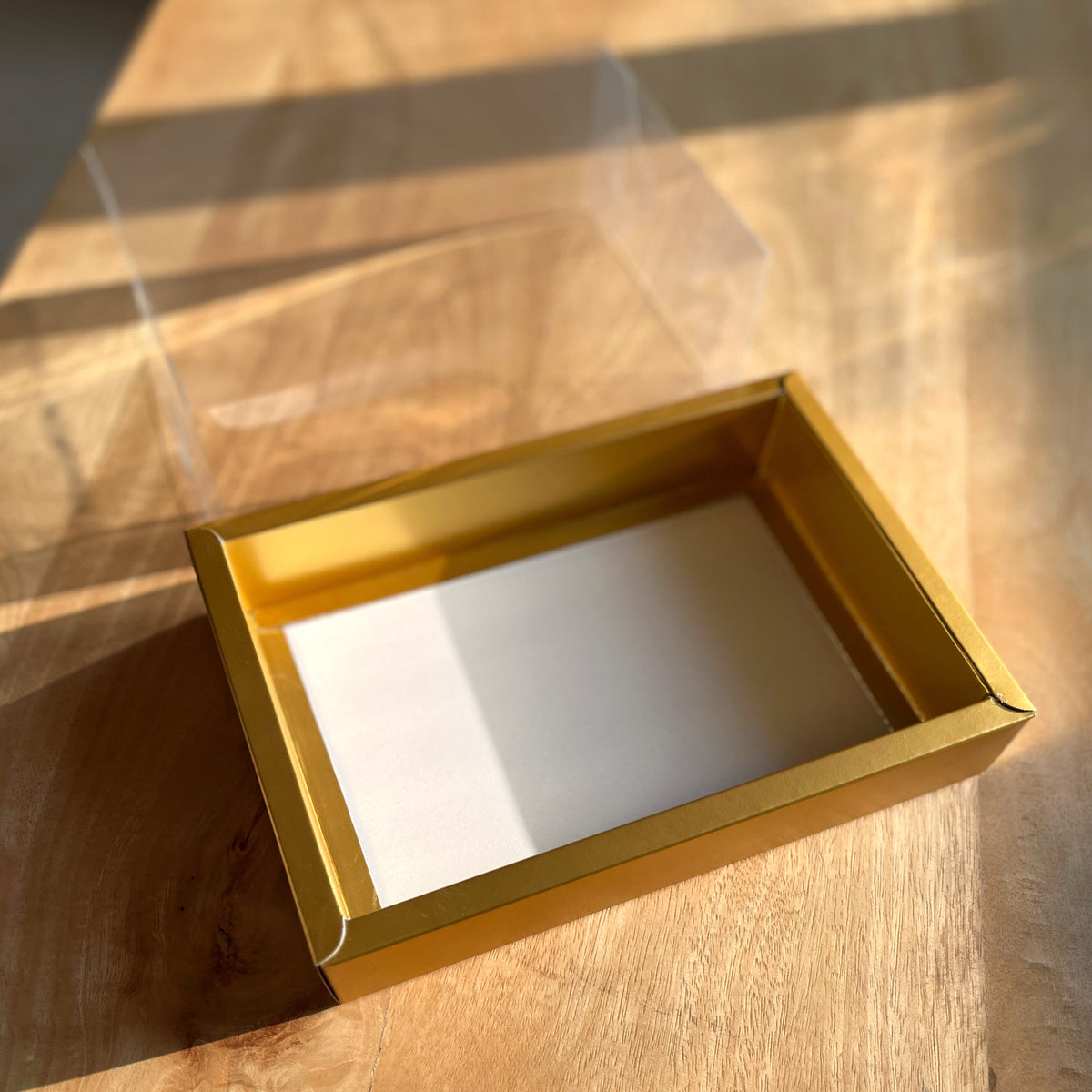 FESTIVE WINDOW BOX (9 X 6 X 3.5)