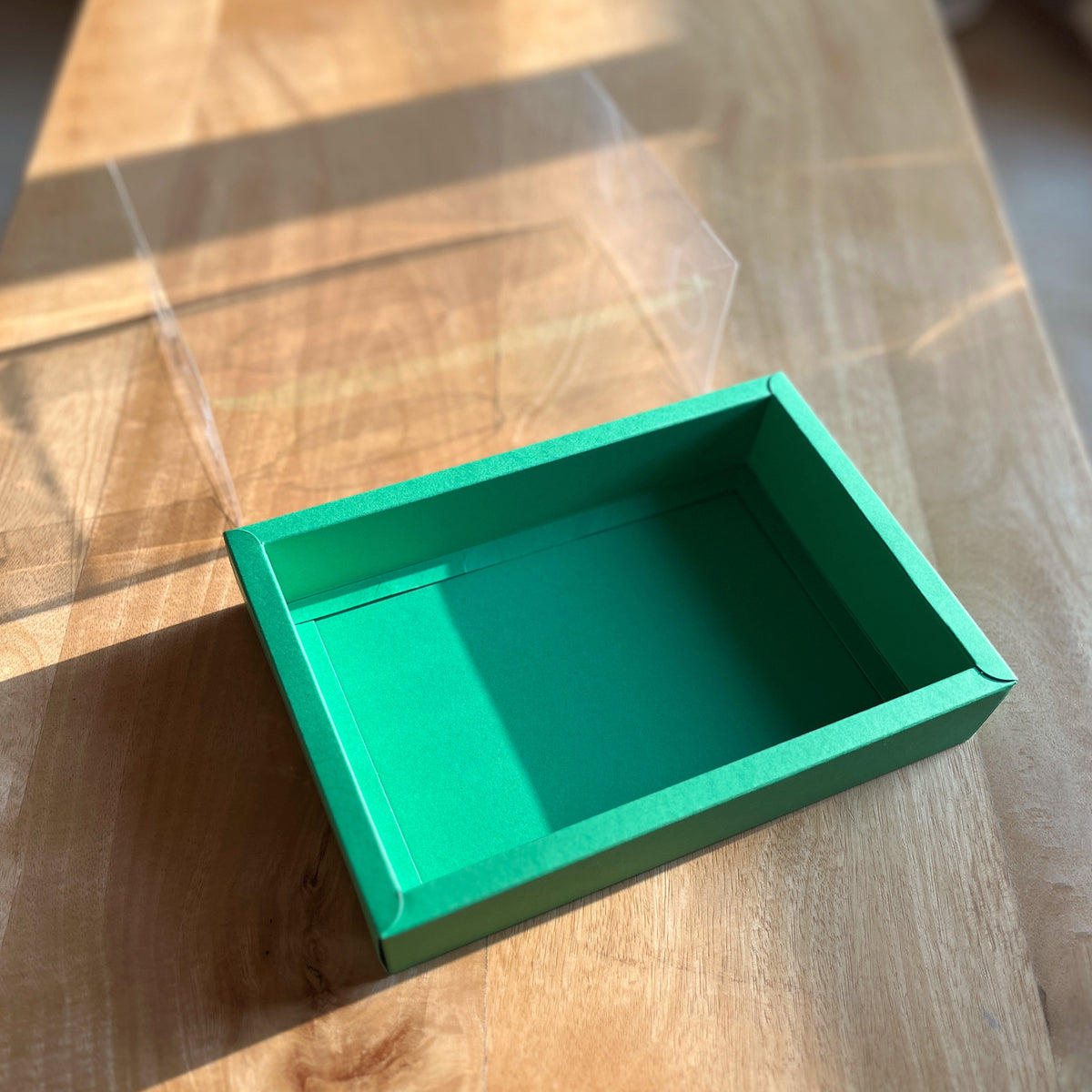 FESTIVE WINDOW BOX (9 X 6 X 3.5)