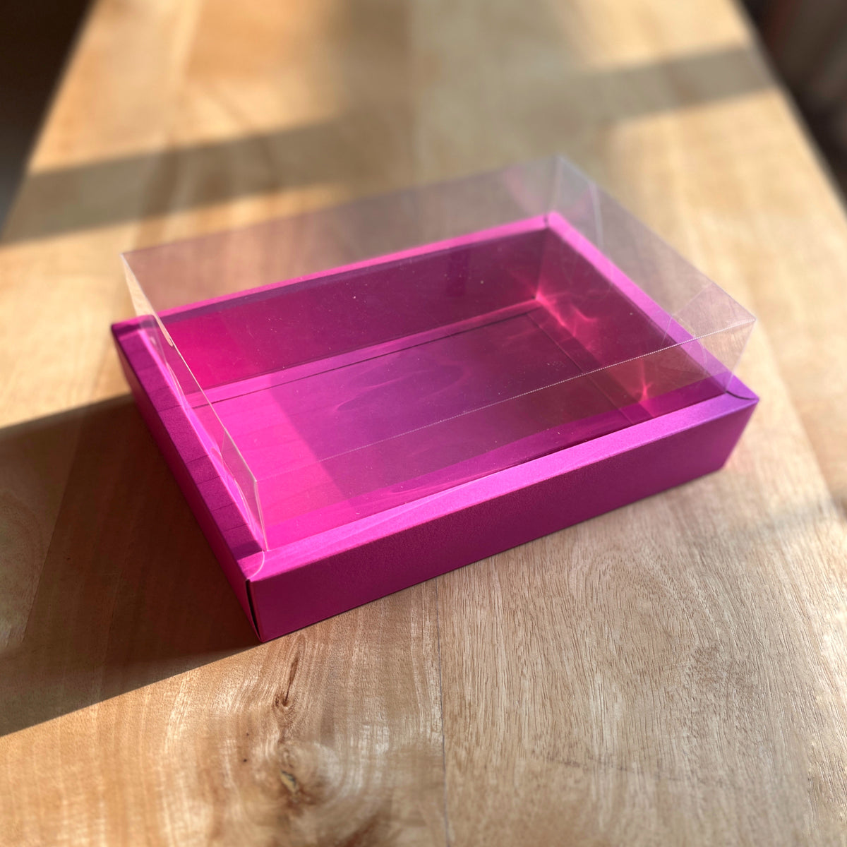 FESTIVE WINDOW BOX (9 X 6 X 3.5)