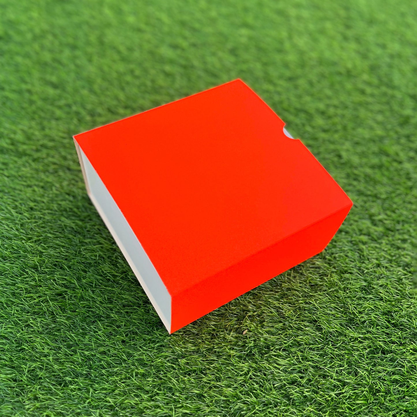 FESTIVE SLIDE BOX (6 X 6 X 3.25)