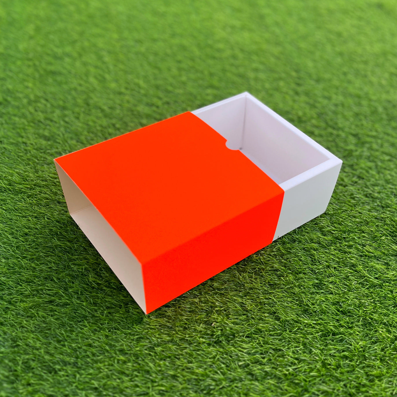 FESTIVE SLIDE BOX (6 X 6 X 3.25)