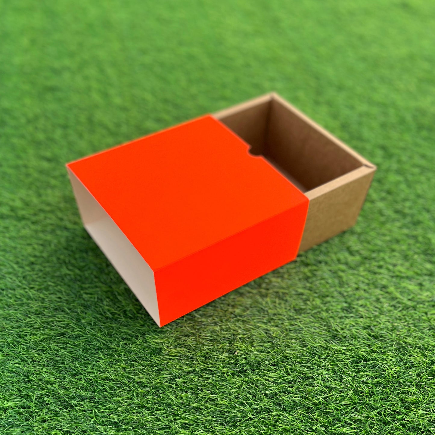 FESTIVE SLIDE BOX (6 X 6 X 3.25)